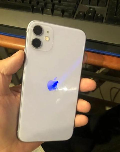 iphone11颜色反转