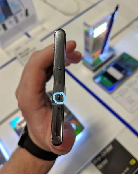 三星note10耳机接口